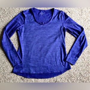 Athleta Chi Long Sleeve Blue L Large Top Unstinkable Wicking SPF UPF 30 T Shirt